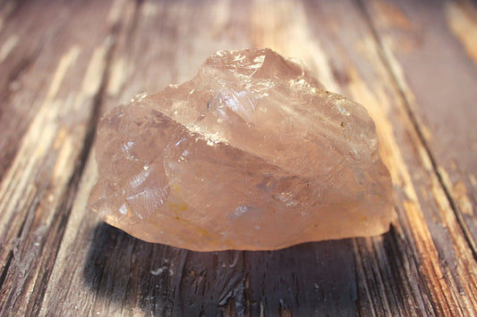 Rose Quartz Crystal: Meaning,Properties and How to Use It